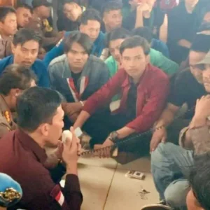 Waka 3 DPRD Provinsi Bengkulu, Satu-Satunya Yang Ngantor dan Temui Demonstran