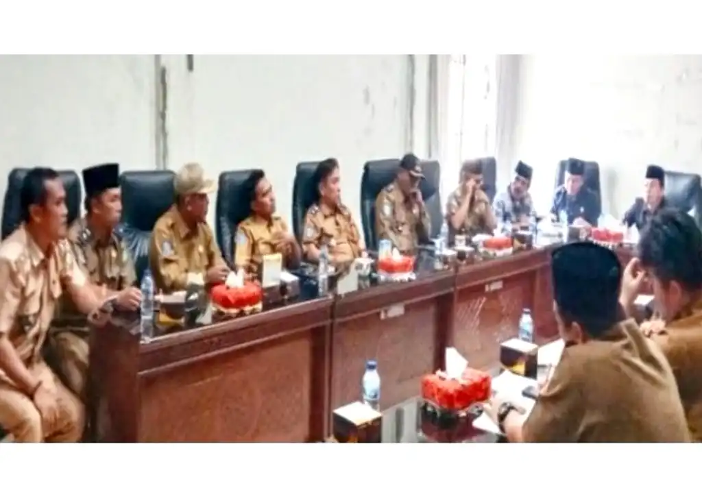 Terkait Kendala Pilkades Serentak, Dinas DPMD Lebong Hearing Dengan Komisi I DPRD