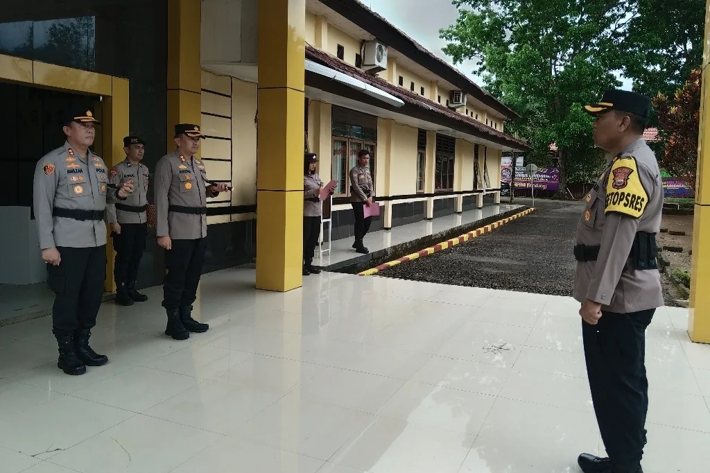 Apel Pisah Sambut Kapolres Lebong, Kapolres Baru Siap Meningkatkan Pelayanan Kepolisian
