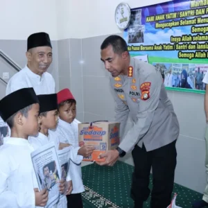 Bakti Sosial Ramadhan: Polres Metro Jakbar Tebar Berkah di Kelapa Dua