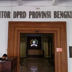 Baru 3 Bulan Menjabat Bendahara DPRD Provinsi Bengkulu Diganti, Kabarnya Ada Selisih Anggaran Rp300 juta