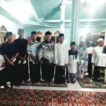 Buka Puasa dan Sholat Tarawih di Desa Sari Makmur, Bupati Mukomuko: Disiplinkan Diri