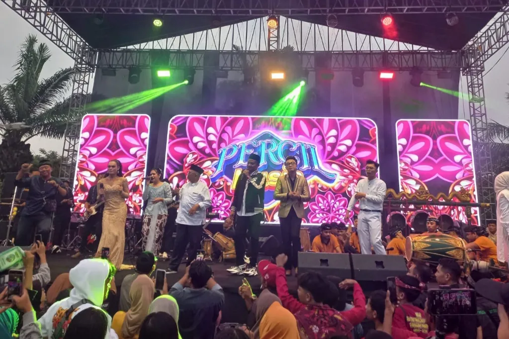 Bupati Blitar Gelar Buka Puasa dan Tasyakuran Sukses Pilkada 2024 bersama Ribuan Warga