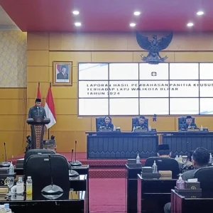 DPRD Kota Blitar Tetapkan Pansus Pembahasan LKPJ Wali Kota 2024 DPRD Kota Blitar Tetapkan Pansus Pembahasan LKPJ Walikota 2024