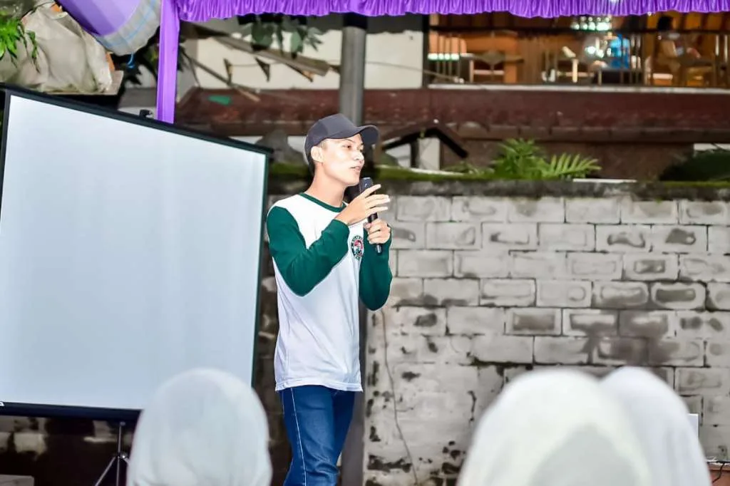 Fahmi Saeful Bahri Sudrajat, Pegiat Sosial dari Desa Gadobangkong