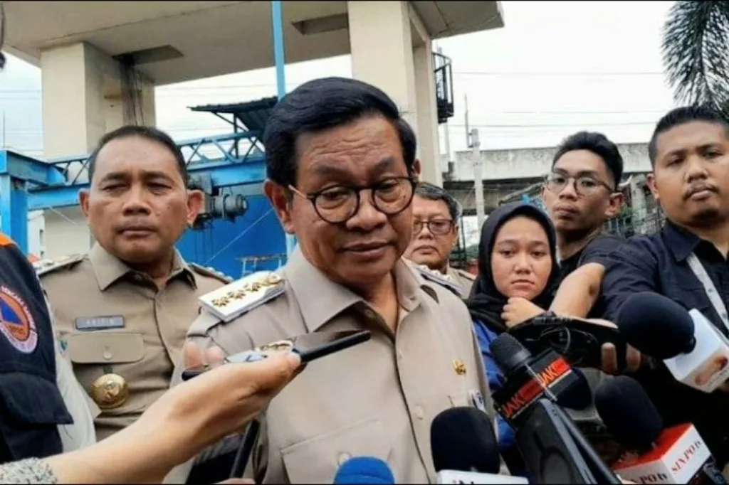 Gubernur DKI Jakarta Buka Sejumlah Pintu Air, Upaya Kurangi Beban Sungai Ciliwung
