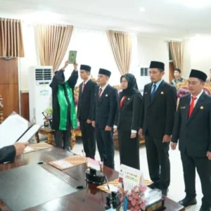 Hari Terakhir Ngantor Ramadan 2025, 6 Pejabat Eselon Geser Pejabat Lama Termasuk Keponakan Rohidin