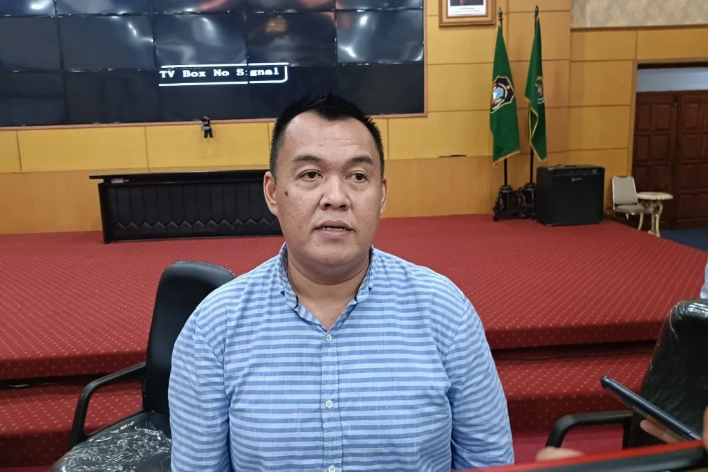 Ketua Komisi II DPRD Kota Blitar, Yohan Carikan Solusi Warga Yang Tidak Lagi Dapat Bantuan Rastrada