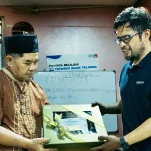 Melanjutkan 2024, Tahun 2025 Indosat Ooredoo Hutchison Kembali Makmurkan Masjid dan Lingkungannya