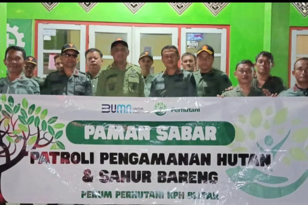 Perhutani KPH Blitar Gelar Patroli dan Sahur Bersama di BKPH Kesamben