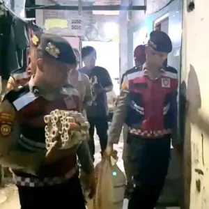 Polres Tegal Kota Gelar Operasi Pekat, Ratusan Petasan Berbagai Ukuran Disita Polres Tegal Kota Gelar Operasi Pekat, Ratusan Petasan Berbagai Ukuran Disita