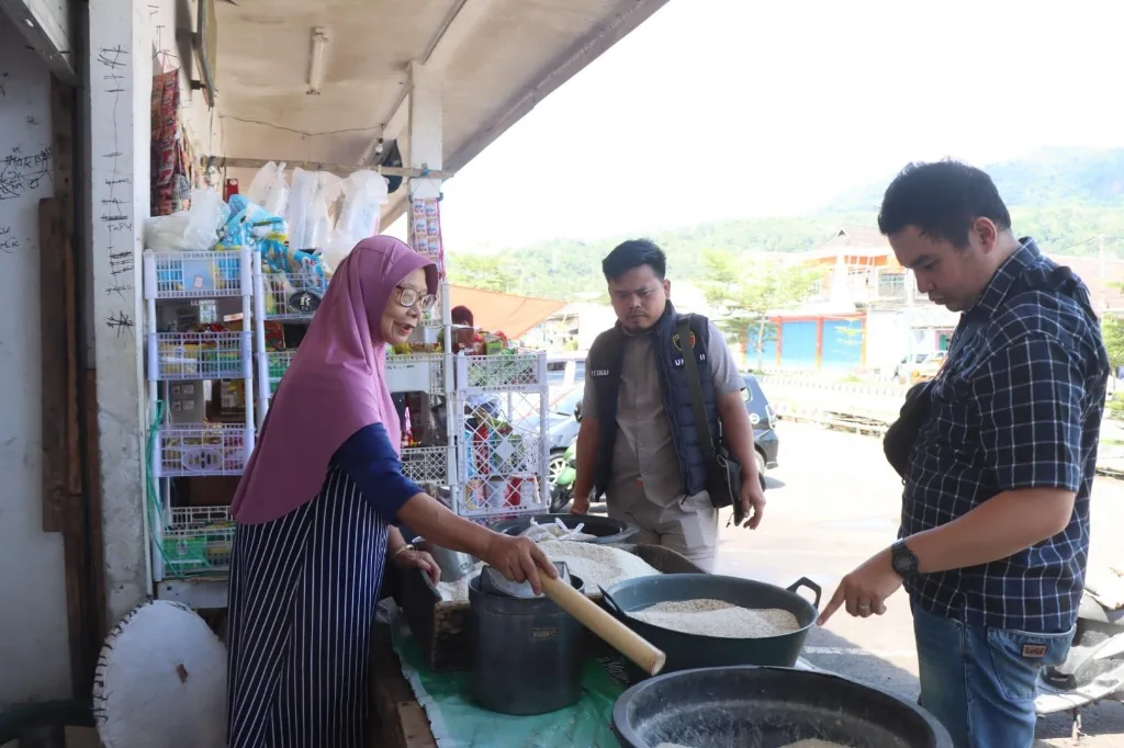 Sasar Warung, Kanit Tipidter Polres Lebong Ingatkan Pedagang Jangan Bermain Harga