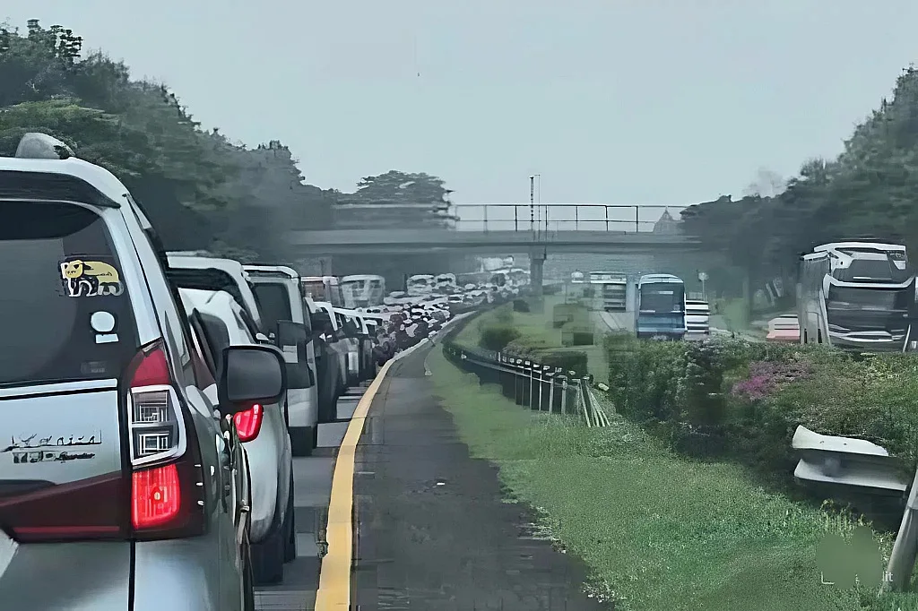 Update Mudik Lebaran 2025: Tol Cikampek dan Kalihurip Tunjukkan Peningkatan Kendaran Drastis