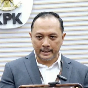KPK: Motor Royal Enfield Ridwan Kamil Diduga Berasal dari Hasil Korupsi Dana Iklan KPK: Motor Royal Enfield Ridwan Kamil Diduga Berasal dari Hasil Korupsi Dana Iklan