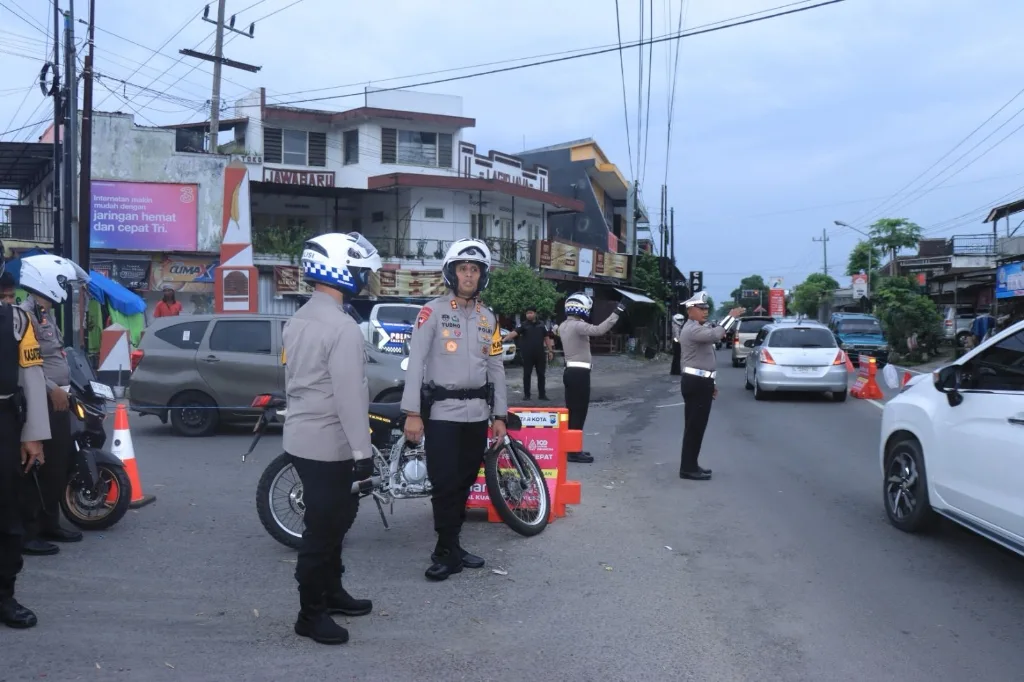 Lebaran 2025: Kapolres Blitar Kota Pantau Arus Mudik dan Atasi Titik Rawan