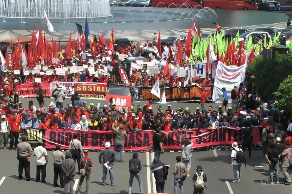 Polri Siagakan 13.000 Personel Amankan May Day Fiesta 2025 di Monas
