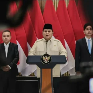 Presiden Prabowo Kritik Ucapan Hasan Nasbi dan Serukan Evaluasi Komunikasi