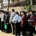Ratusan Calon Pelamar Kerja Padati Kantor Balai Kota DKI Jakarta