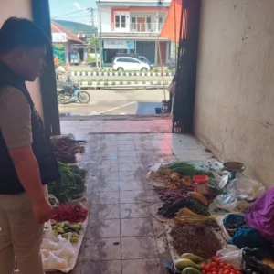Satgas Pangan Polres Lebong Pantau Distribusi Bahan Pokok di Pasar