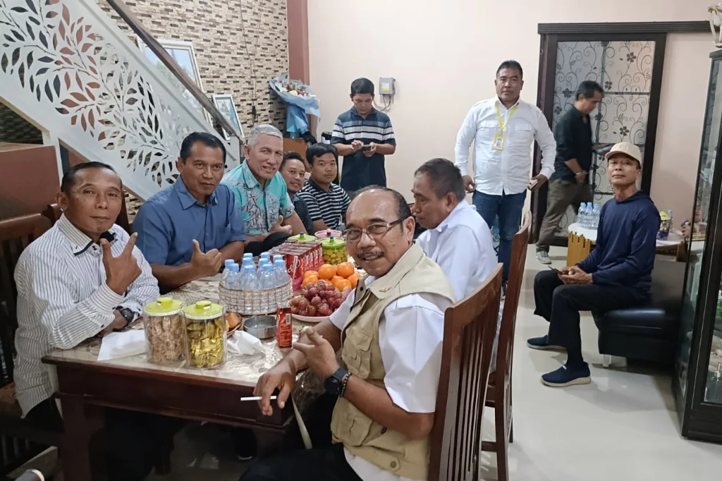 Tonyok Dampingi Tim Agroind Pusat Kunjungi Pengelola Sektor Ketahanan Pangan di Jimbe Dan Pasur