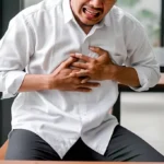 Waspada! Kenali Penyebab Dada Terasa Sakit, Ini Tindakan yang Harus Dilakukan