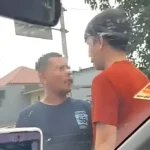 2 Pengendara Mobil Ini Telibat Adu Jotos Ditengah Jalan, Begini Kronologinya