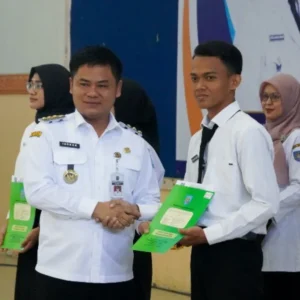 Bupati Ischak Lantik 294 CPNS Kabupaten Tegal: Tekankan Peran ASN di Era Digital