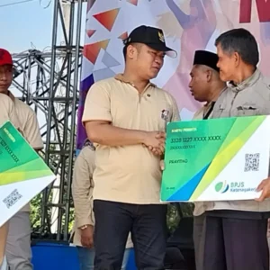 Bupati Tegal Serukan Komitmen Bersama di May Day 2025 untuk Kesejahteraan Buruh
