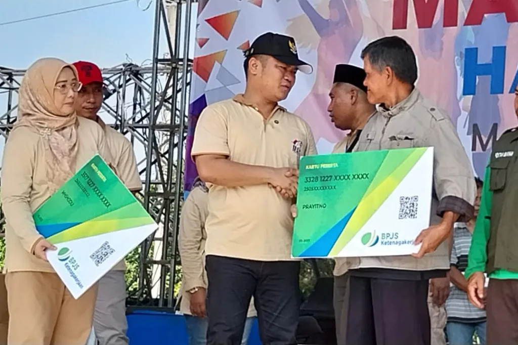 Bupati Tegal Serukan Komitmen Bersama di May Day 2025 untuk Kesejahteraan Buruh
