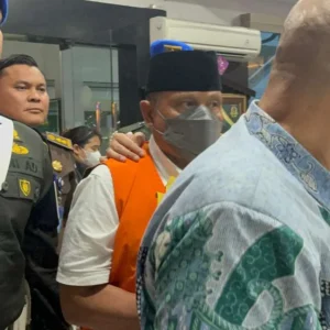 Eks Wali Kota Bengkulu Resmi Tersangka Dugaan Korupsi Mega Mall dan PTM Eks Wali Kota Bengkulu Resmi Tersangka Dugaan Korupsi Mega Mall dan PTM