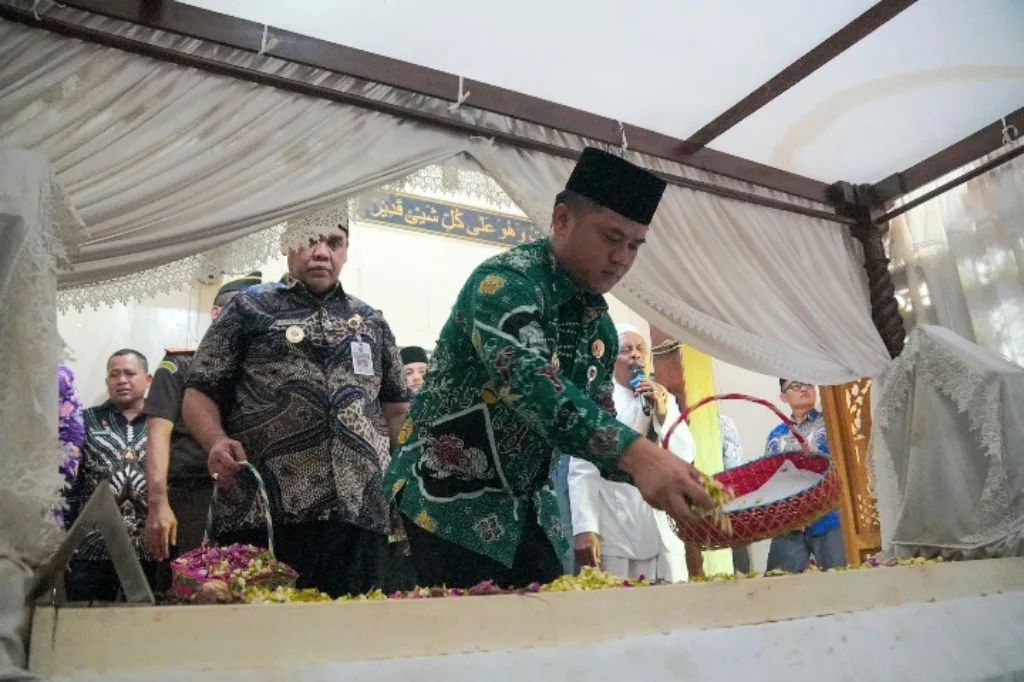 Gelar Tradisi Jelang HUT ke-424: Bupati Tegal dan Forkopimda Ziarah ke Makam Pendiri