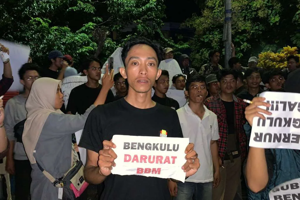 Kedatangan Wapres Gibran ke Bengkulu Diwarnai Aksi Demo