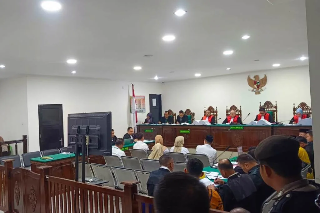 Nama Pj Sekda Herwan Antoni Disebut Dalam Sidang ke-6 Rohidin Mersyah