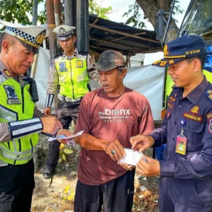 Polres Tegal Kota Intensifkan Ramp Check untuk Cegah Kecelakaan Jelang Libur Panjang Polres Tegal Kota Intensifkan Ramp Check untuk Cegah Kecelakaan Jelang Libur Panjang