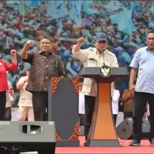 Presiden Prabowo Subianto Hadiri Hari Buruh Internasional 2025 di Monas