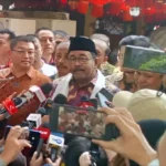 Rano Karno Hadiri Perayaan Tri Suci Waisak 2569 di Wihara Ekayana Arama Kebon Jeruk Jakbar