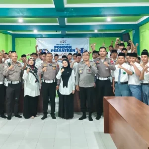 Satlantas Polres Blitar Kota Gelar “Coaching Clinic Road Safety” di Ponpes Nurul Ulum Satlantas Polres Blitar Kota Gelar “Coaching Clinic Road Safety” di Ponpes Nurul Ulum