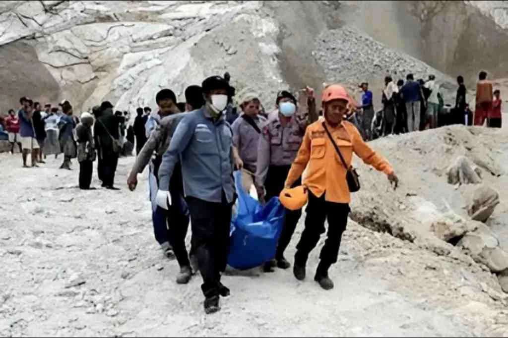 14 Korban Longsor Tambang Gunung Kuda Teridentifikasi, Dedi Mulyadi Cabut Izin Operasinal