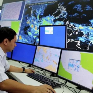 BMKG_Peringatkan_Potensi_Cuaca_Ekstrem_di_23_Provinsi_Indonesia_Ini BMKG Lakukan Modifikasi Cuaca untuk Atasi Karhutla