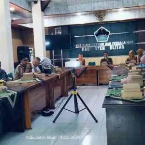 Disperindag Kabupaten Blitar Tingkatkan Pelatihan Kinerja melalui DBHCHT 2025