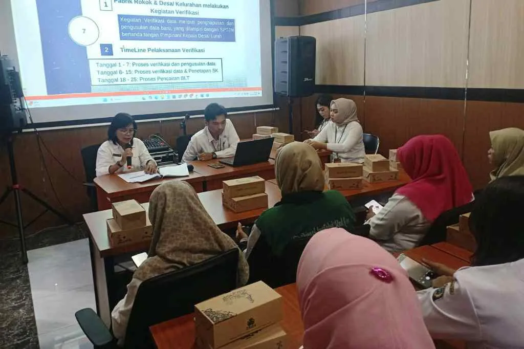 Sejahterakan Buruh Tembakau, Dinsos Kabupaten Blitar Salurkan BLT dari Dana Cukai