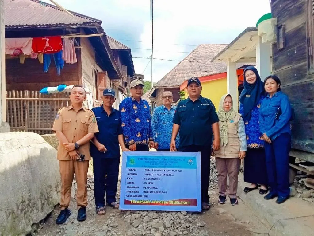 Pemdes Semelako II Mulai Pengerjaan Rehab Jalan Lingkungan