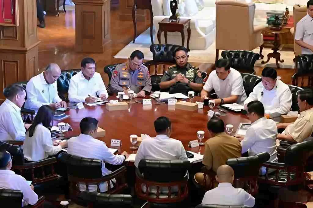 Presiden Prabowo Pimpin Rapat Terbatas di Hambalang Bahas Geopolitik Global