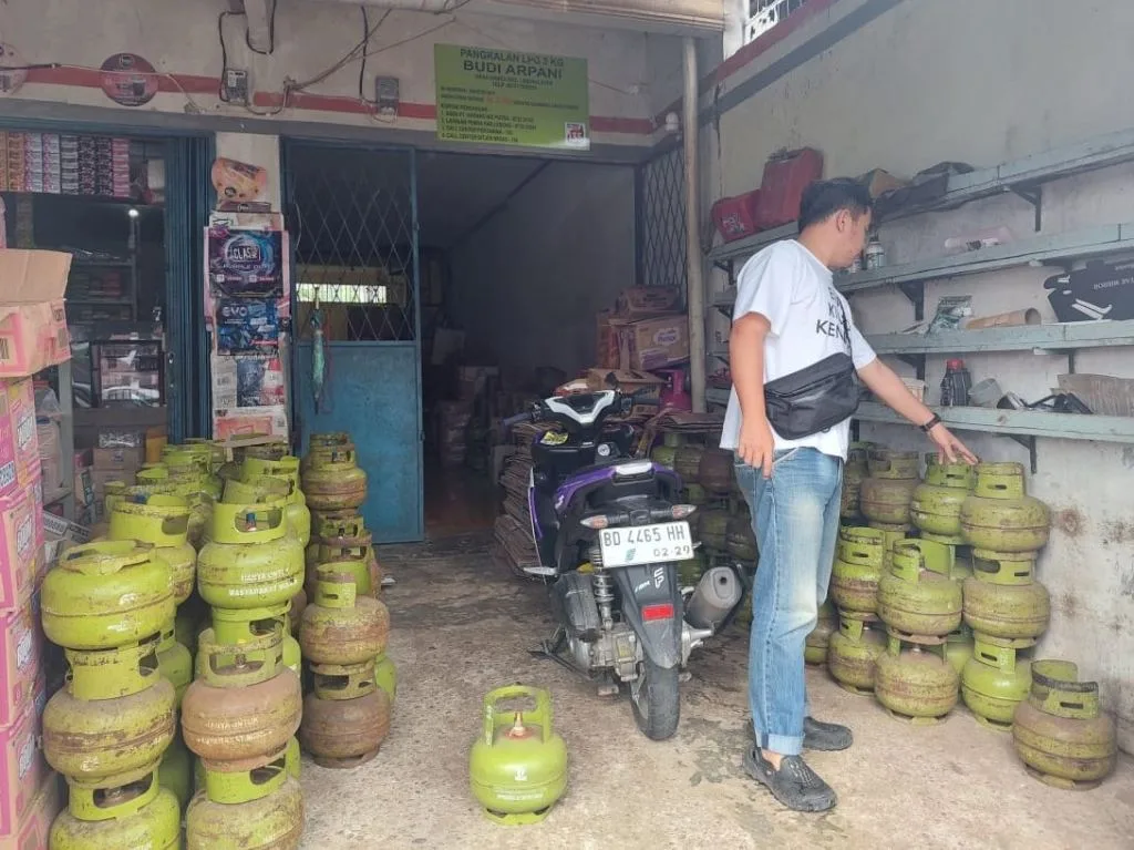 Unit Tipidter Polres Lebong Cek Distribusi Tabung Gas LPG