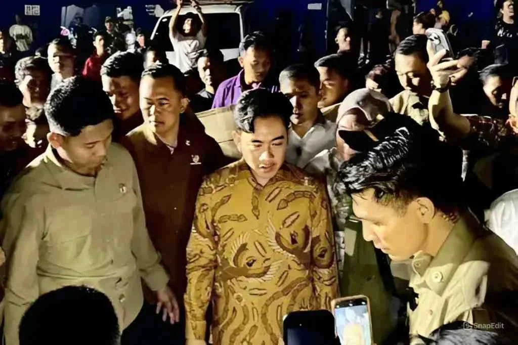 Wapres Gibran Tinjau Pengungsian Korban Kebakaran Kapuk Muara Jakarta Utara