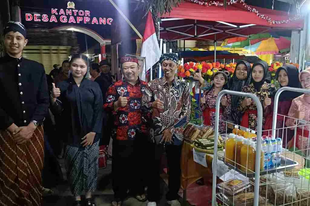 Bersih Desa Gaprang ke 202 Gelar Bazar UMKM, Pemdes Bantu Memasarkan Produk Masyarakat Bersih Desa Gaprang ke 202 Gelar Bazar UMKM, Pemdes: Bantu Memasarkan Produk Masyarakat
