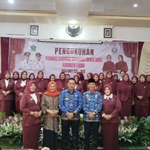 Bupati Kukuhkan Pengurus GOW Kabupaten Lebong Masa Bakti 2025–2030 Bupati Kukuhkan Pengurus GOW Kabupaten Lebong Masa Bakti 2025–2030