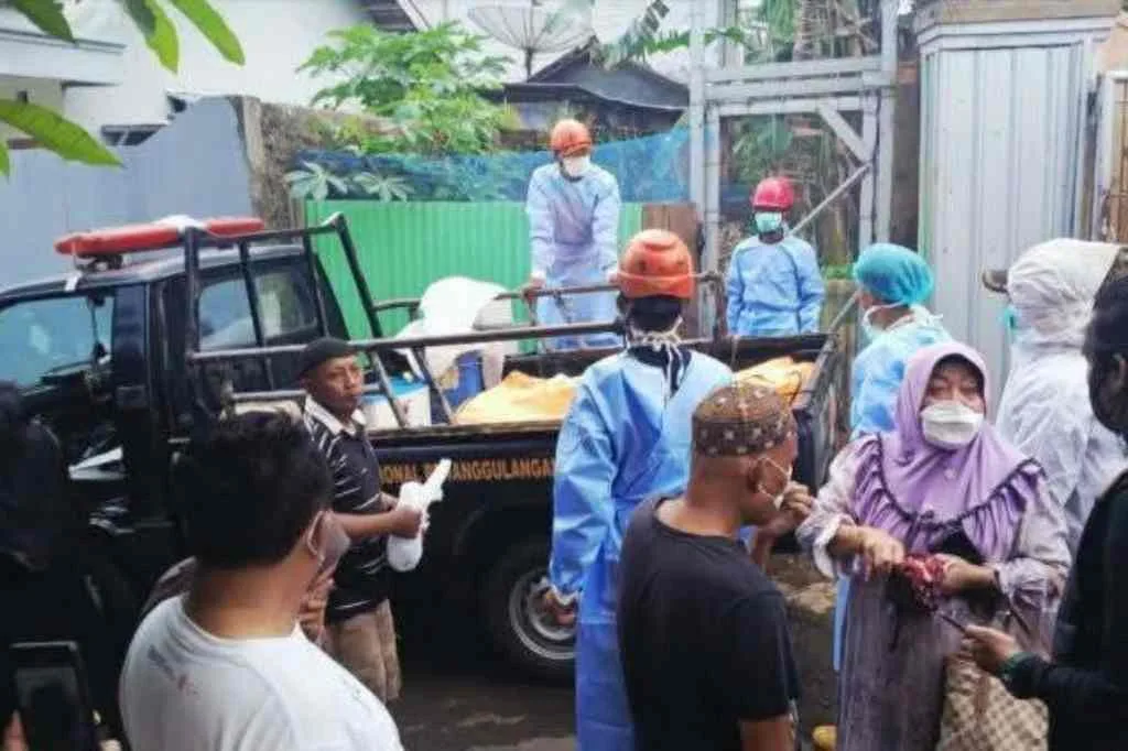 Diduga Sudah 5 Hari Meninggal, Lansia Ditemukan Membusuk Didalam Rumahnya