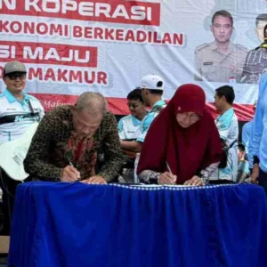 Dorong Kesejahteraan Anggota Koperasi, Yesi Yuni Astuti Teken MuO dengan KDMP Desa Sumbermanjing Malang
