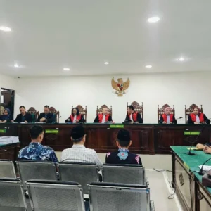 JPU KPK Tuntut Rohidin Mersyah 8 Tahun, Isnan 6 Tahun dan Anca 5 Tahun JPU KPK Tuntut Rohidin Mersyah 8 Tahun, Isnan 6 Tahun dan Anca 5 Tahun